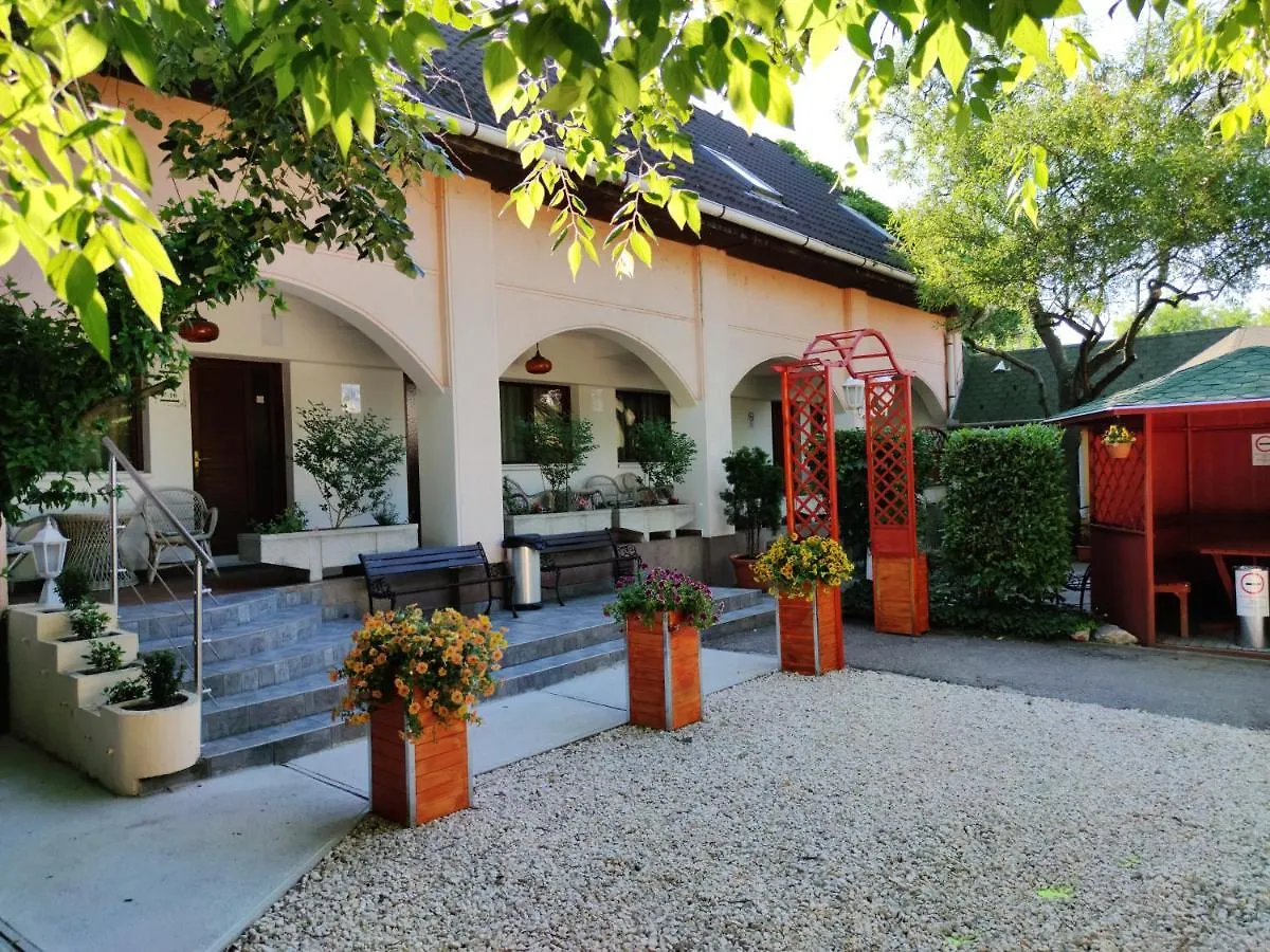Hotel Oswaldo Budapeşte