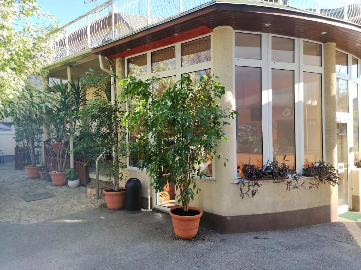 Hotel Oswaldo Budapeşte 2*,